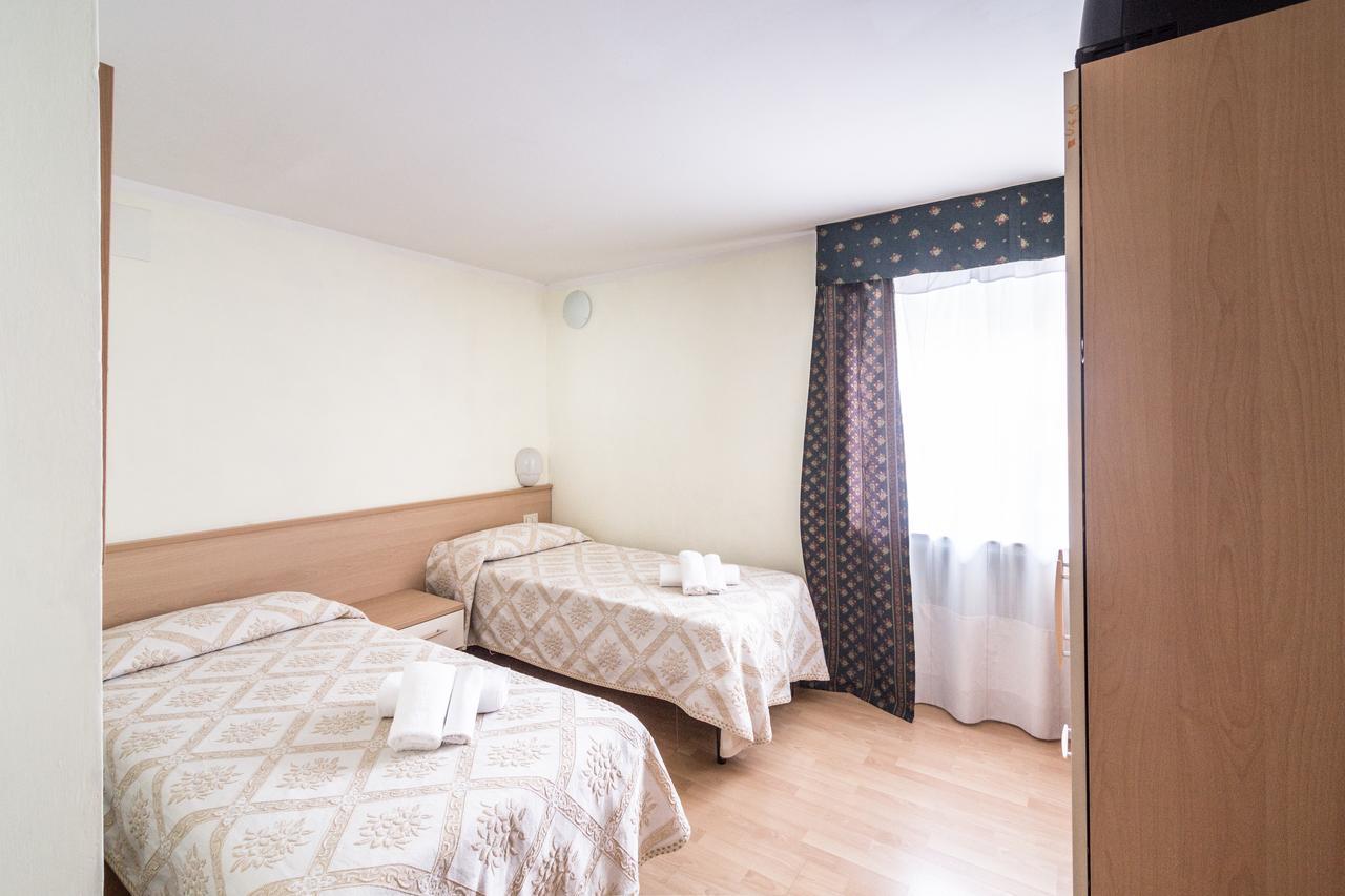 Royal Hotel Paolino Cavareno Ngoại thất bức ảnh